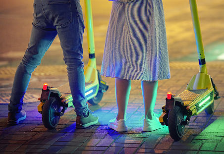<p>Enjoy a romantic ride with our Date Night Bundle electric scooter rental, featuring a two-scooter package, scenic route suggestions, complimentary dessert options, and LED lights for a magical evening adventure!</p>